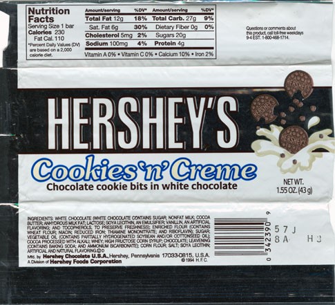 Cookies and creme, chocolate cookie bits in white chocolate, 43g, 
Hershey, Pennsylvania